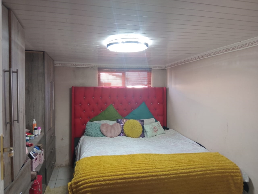 2 Bedroom Property for Sale in Kwa Nobuhle Eastern Cape